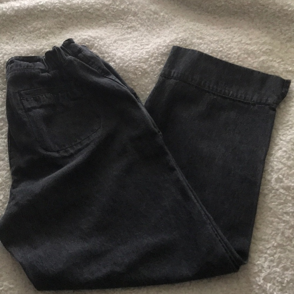 Chicos Dark Denim Capri Jeans